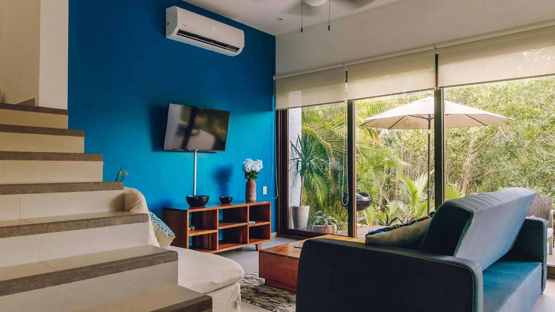 Beachside Bliss Modern 3Story Villa With Deck And Grill Akumal