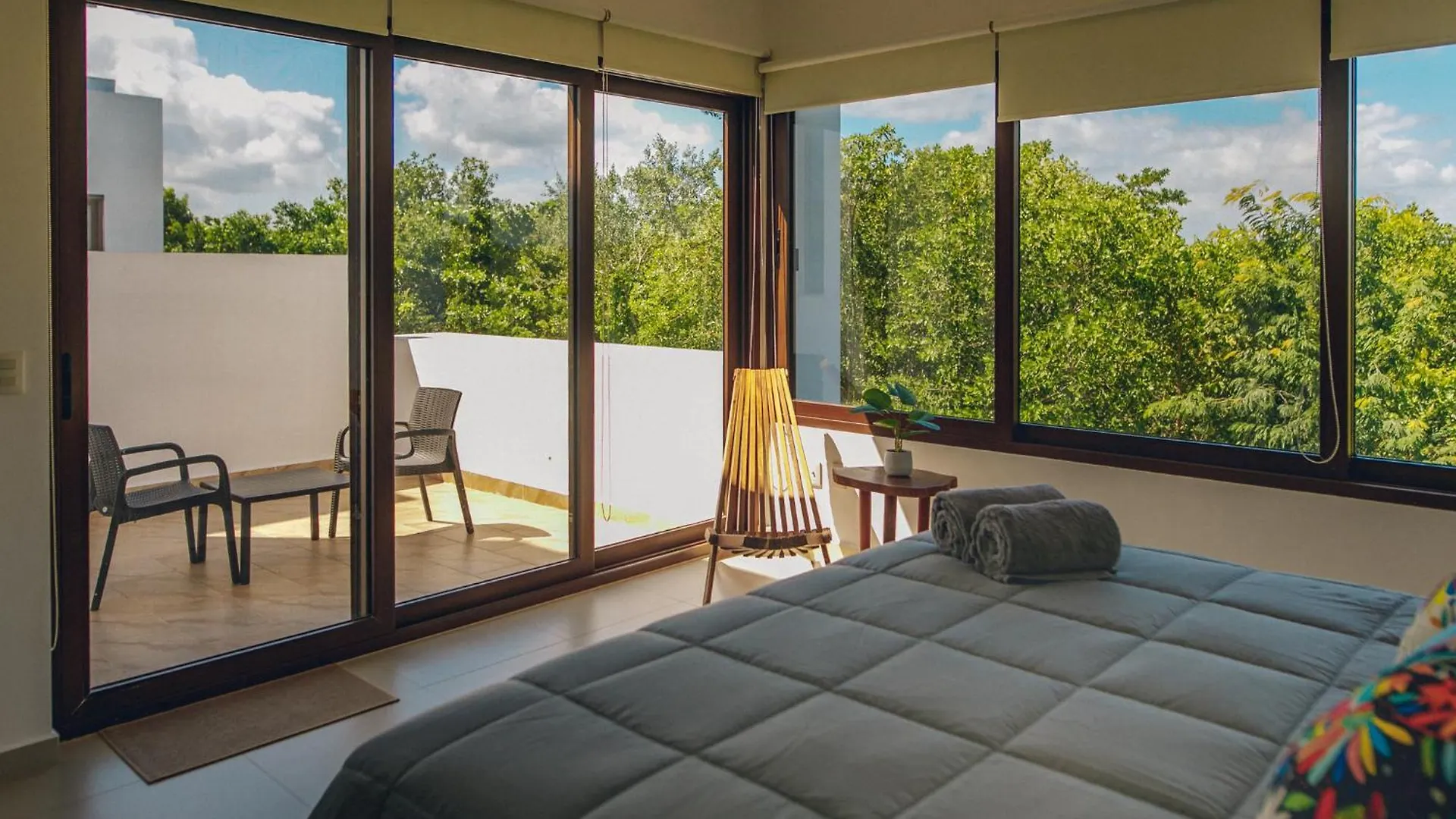 Beachside Bliss Modern 3Story Villa With Deck And Grill Akumal 0*,  Mexico