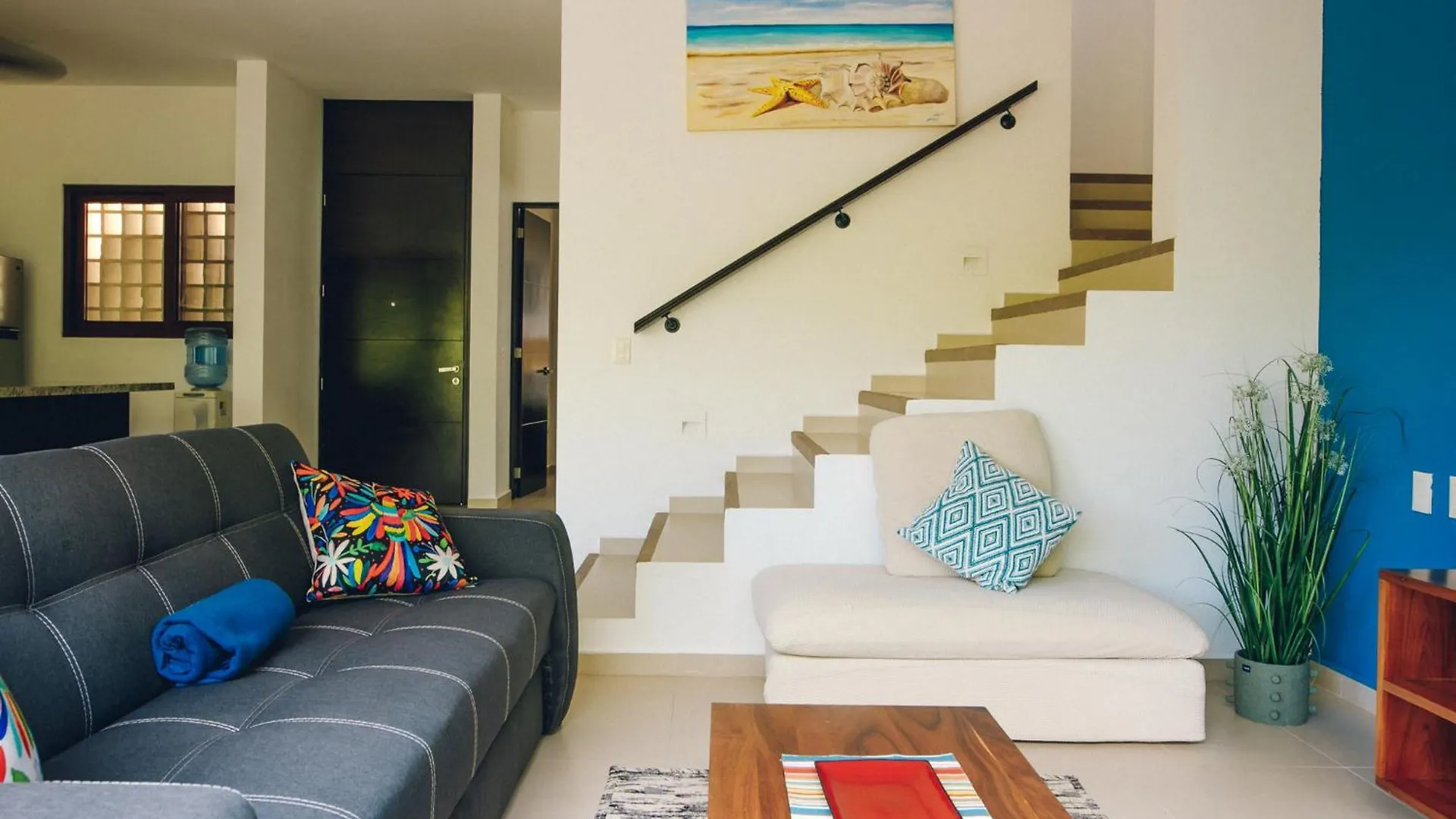 Beachside Bliss Modern 3Story Villa With Deck And Grill Akumal Apartment