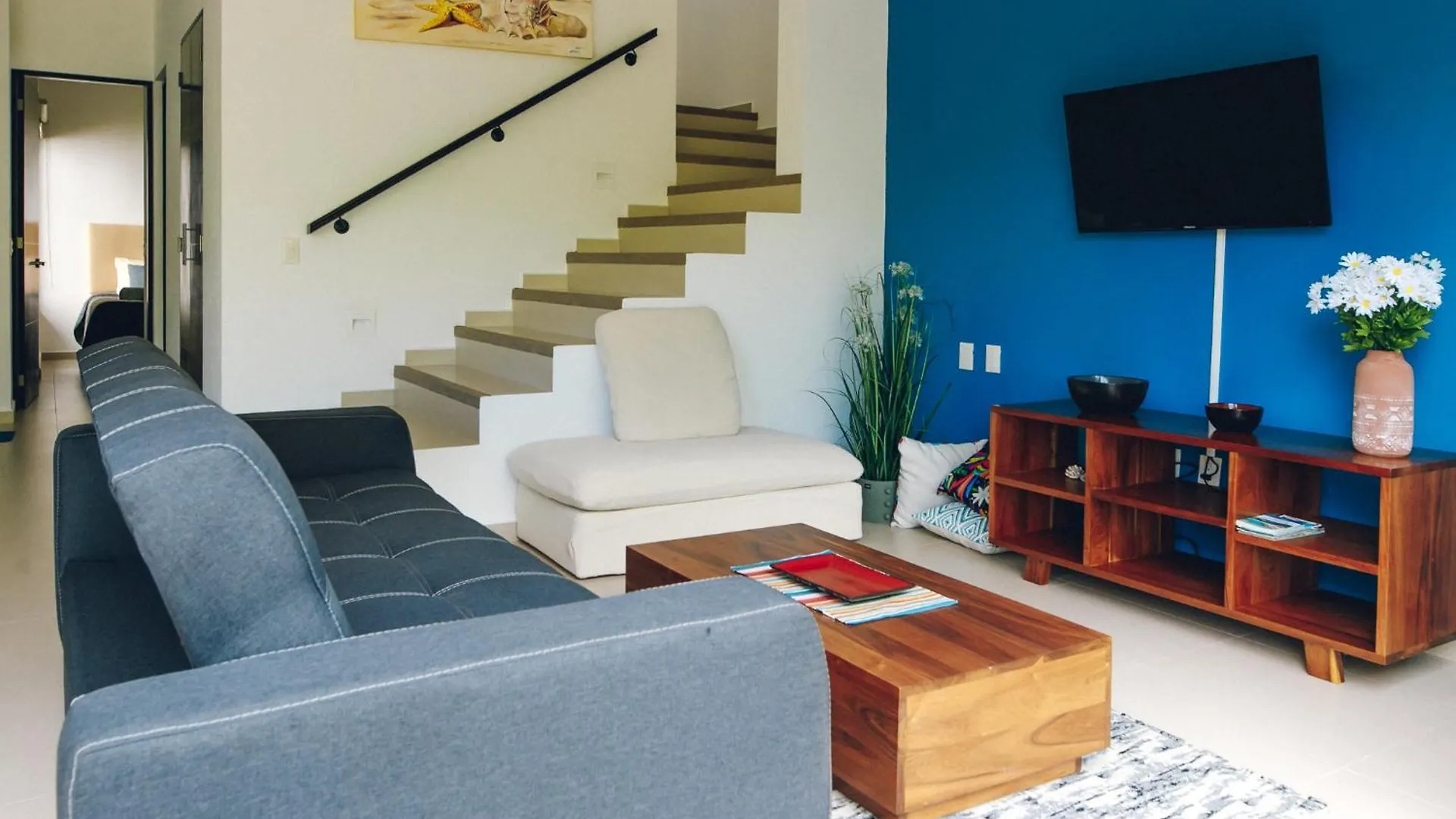 Apartment Beachside Bliss Modern 3Story Villa With Deck And Grill Akumal
