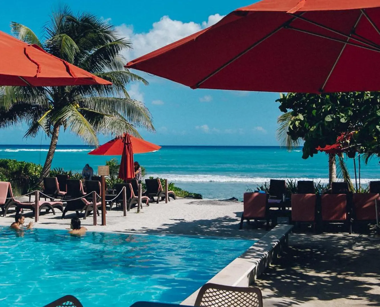 Beachside Bliss Modern 3Story Villa With Deck And Grill Akumal